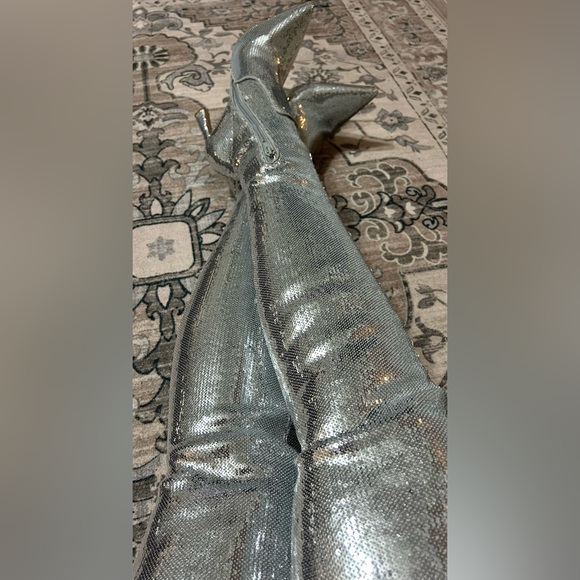 Steve Madden Laddy Boots Sz 9 Silver Sequin Over The Knee New Years Party Shoes - Picture 3 of 5